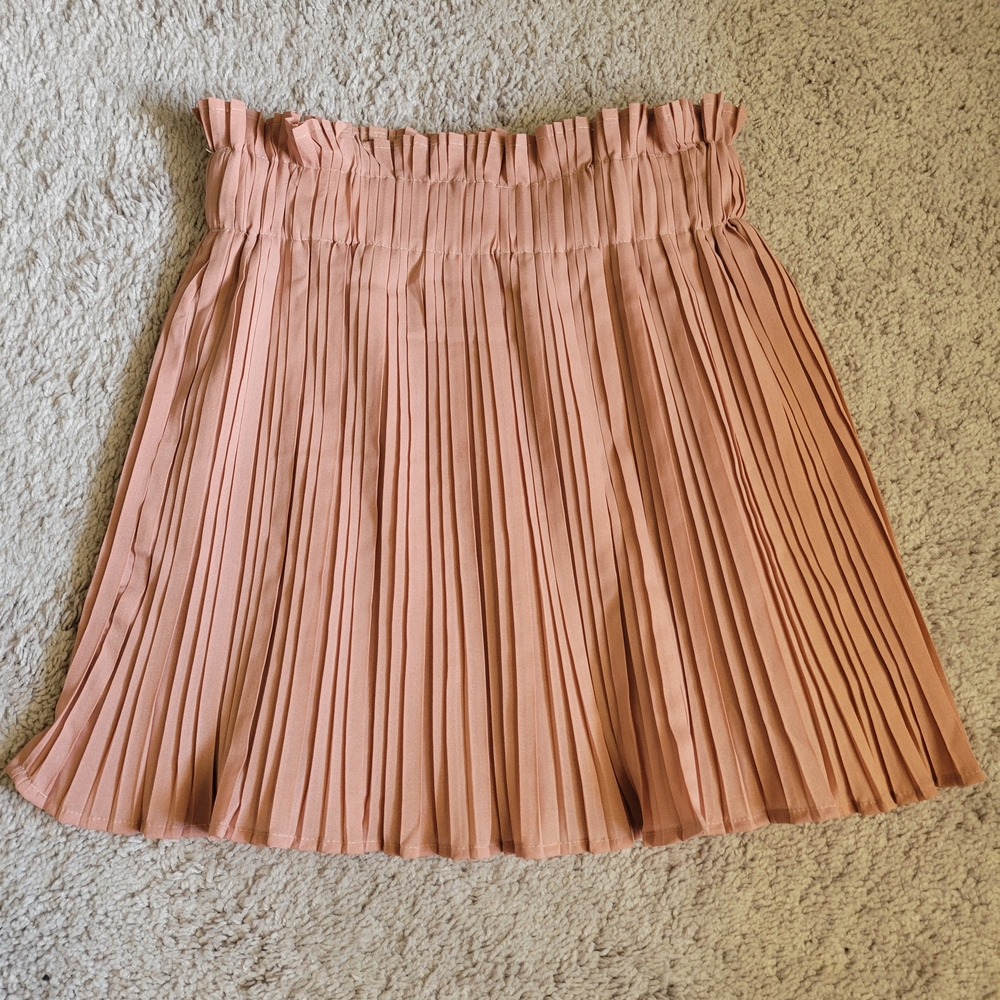 Pleated Skirt in Dusty Pink